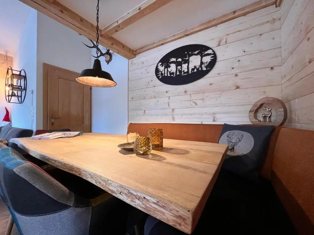 Chalet La Bosch, 7-persoons luxe eigen woning met privétuin