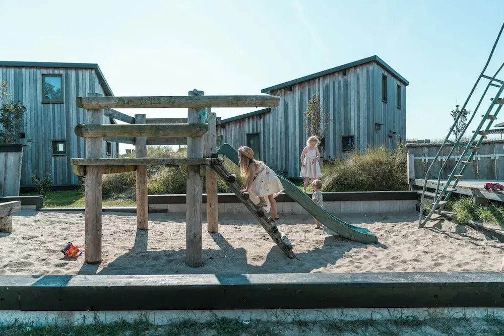 Kidz Lodge in Zon Zee Strand With Play Area