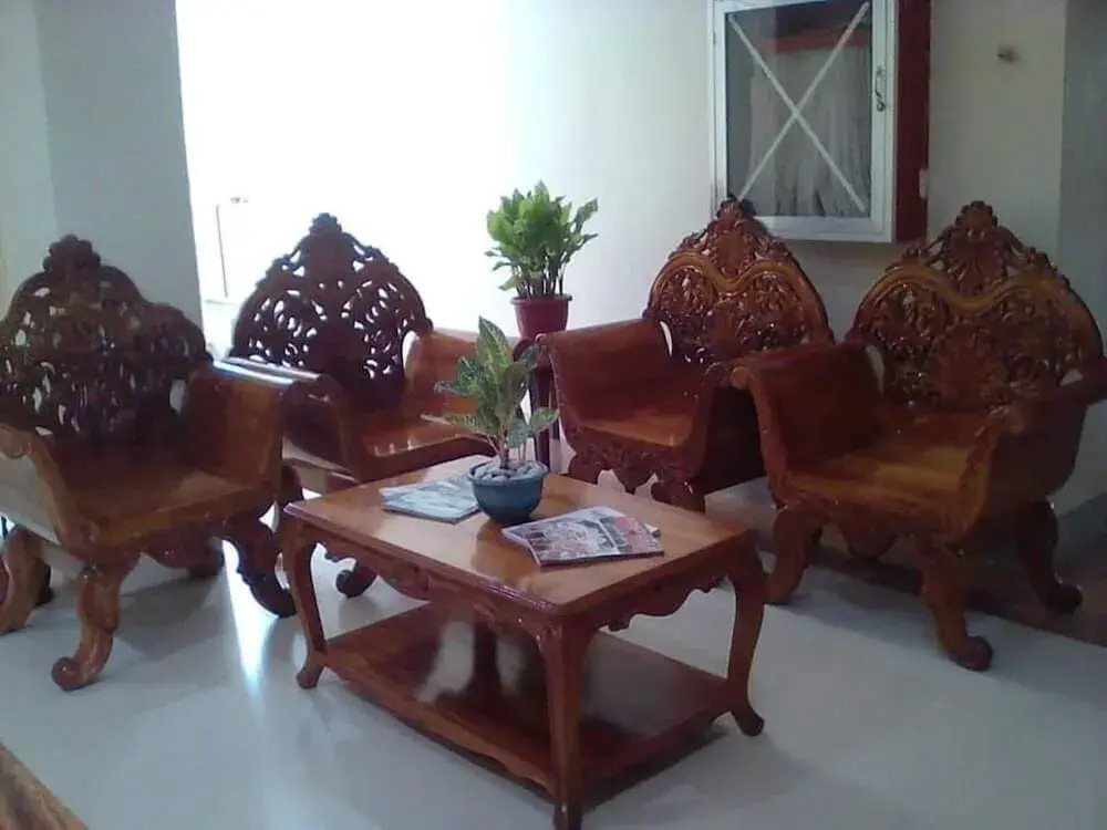Godo's Hotel and Restaurant