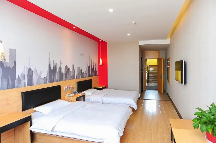 Jun Hotel Henan Luoyang Longmen Shiku Baolong City Square