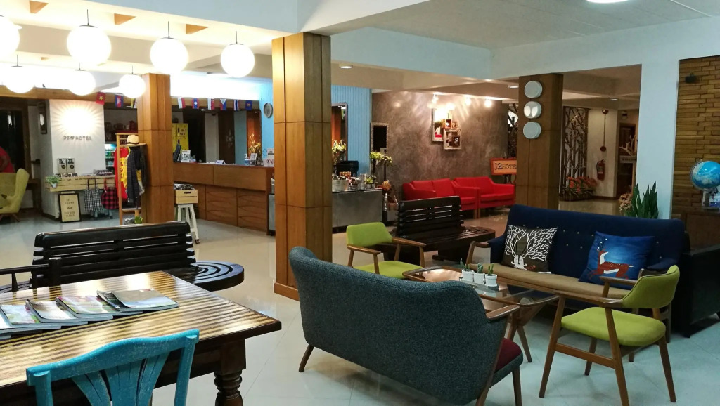 J2 Hotel