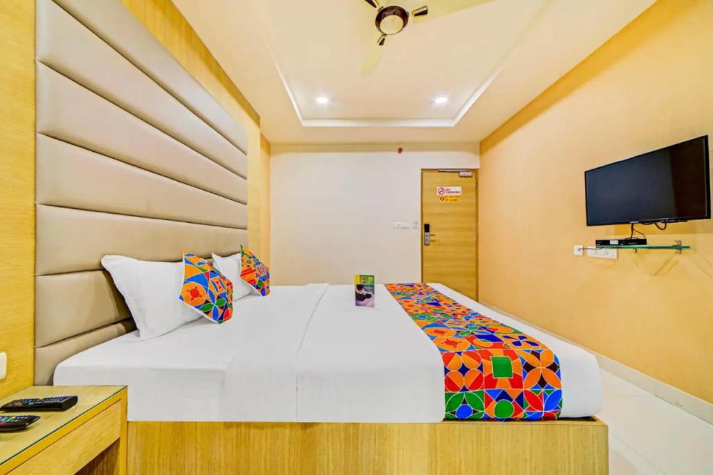 FabHotel Prime Veeraj Suites- Nr Skyview10, Lumbini Avenue, Gachibowli