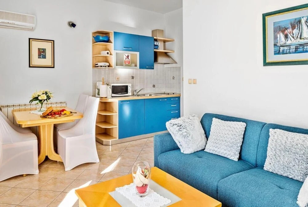 Barun Apartments - One Bedroom Apartment With Terrace and Sea View
