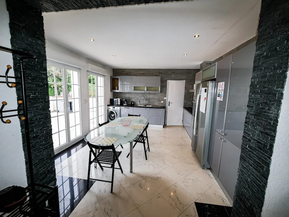 Gites Spa Strasbourg - Villa Lion - SPA Privé, Sauna, Borne darcade, Babyfoot