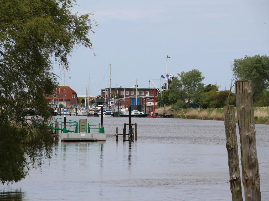 Apartment in Carolinensiel Near the Restaurants