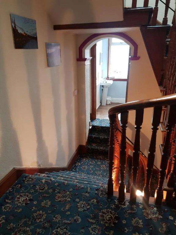 OYO Cedar Villa Guest House