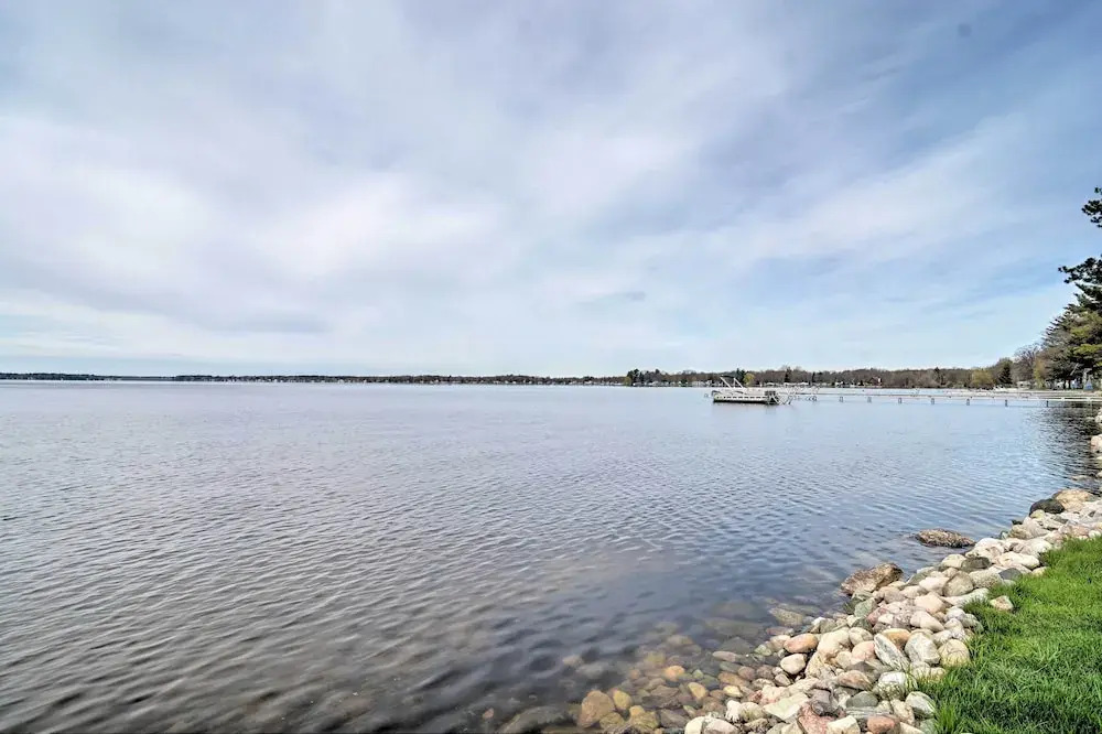 Lakefront Home w/ Dock! 18 M to Caberfae Peaks