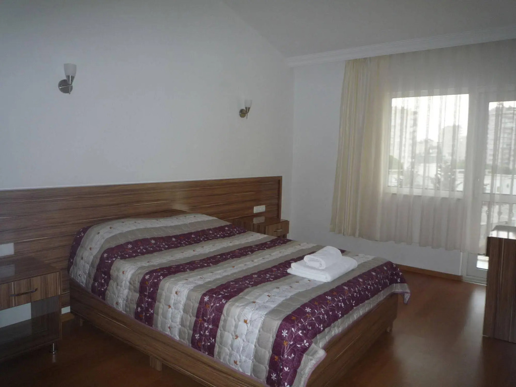 Pinus Otel