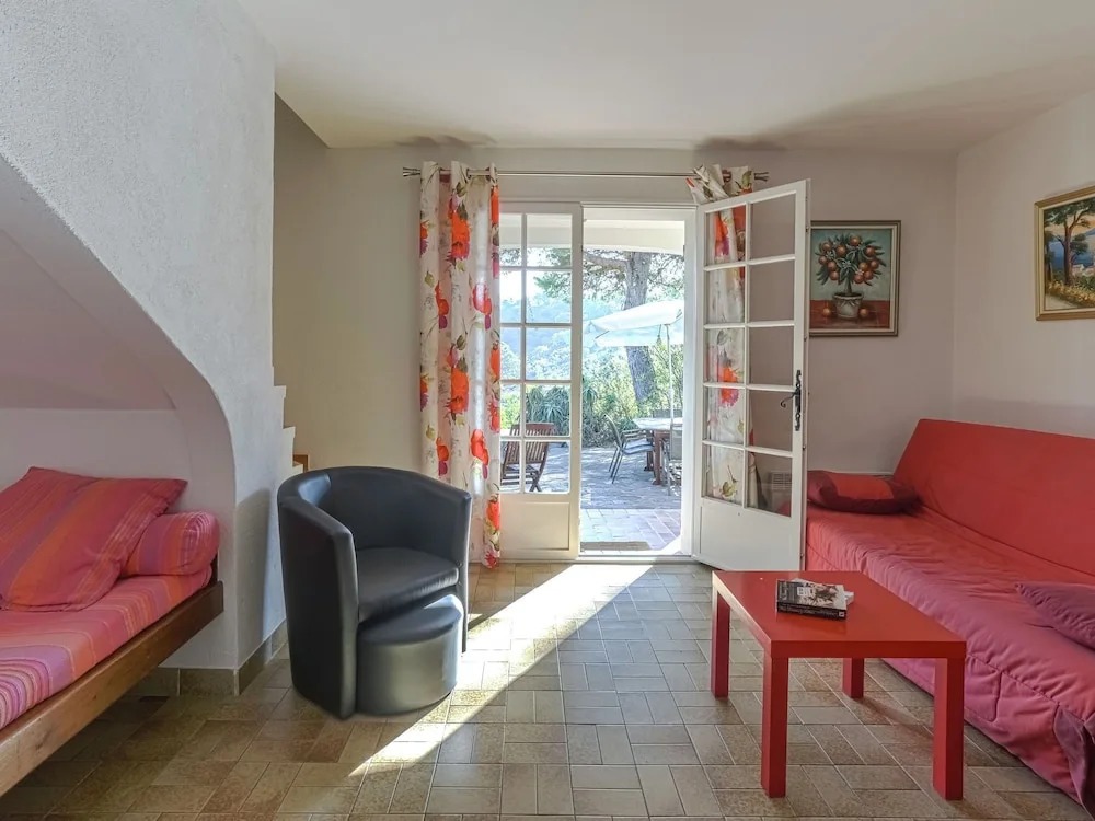 Holiday Home in Bormes Near Beaches & Pool
