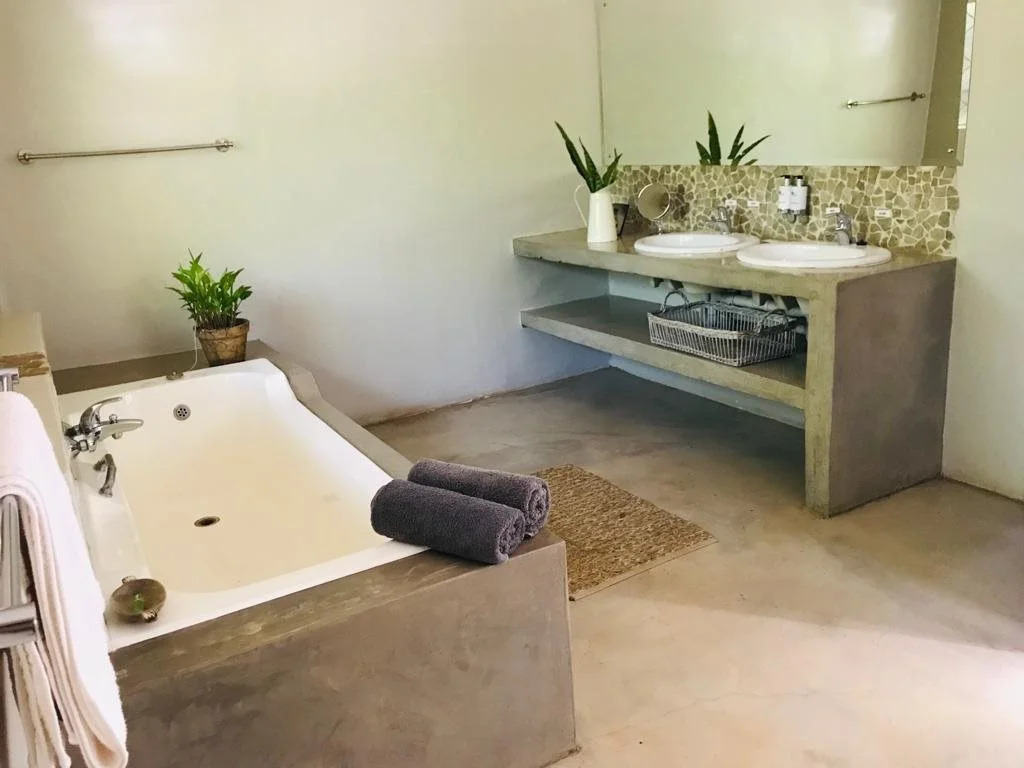 Ngoye Lodge