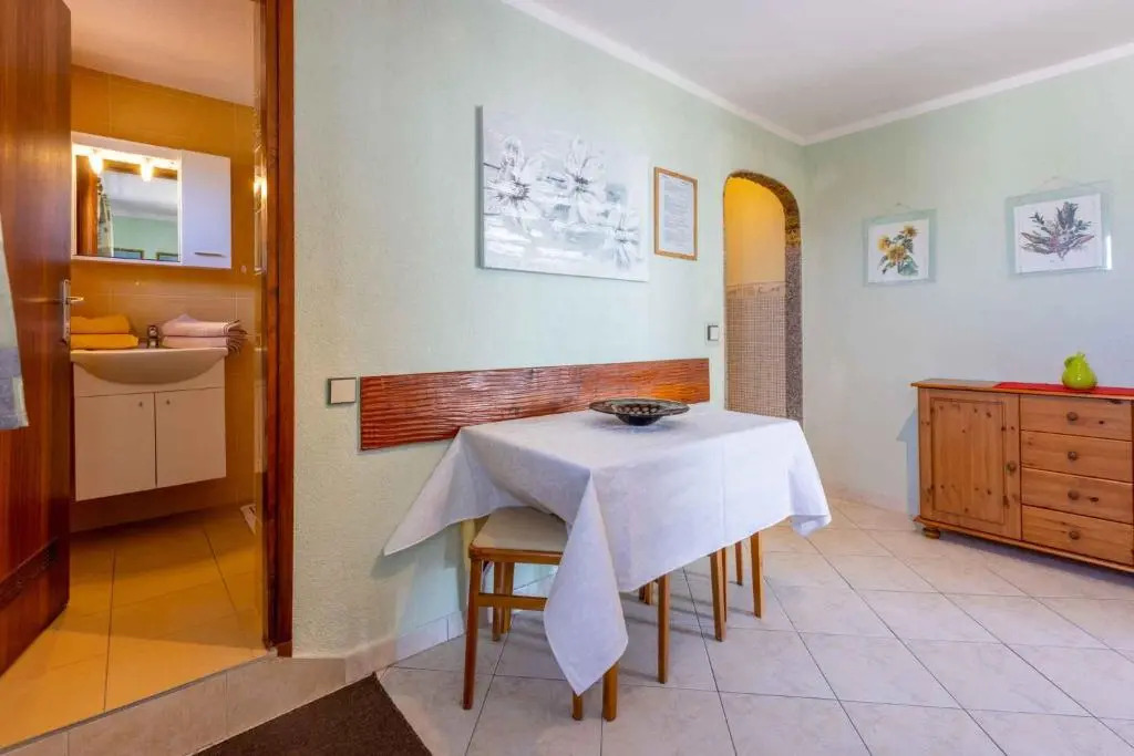 Apartment in Crikvenica 42251