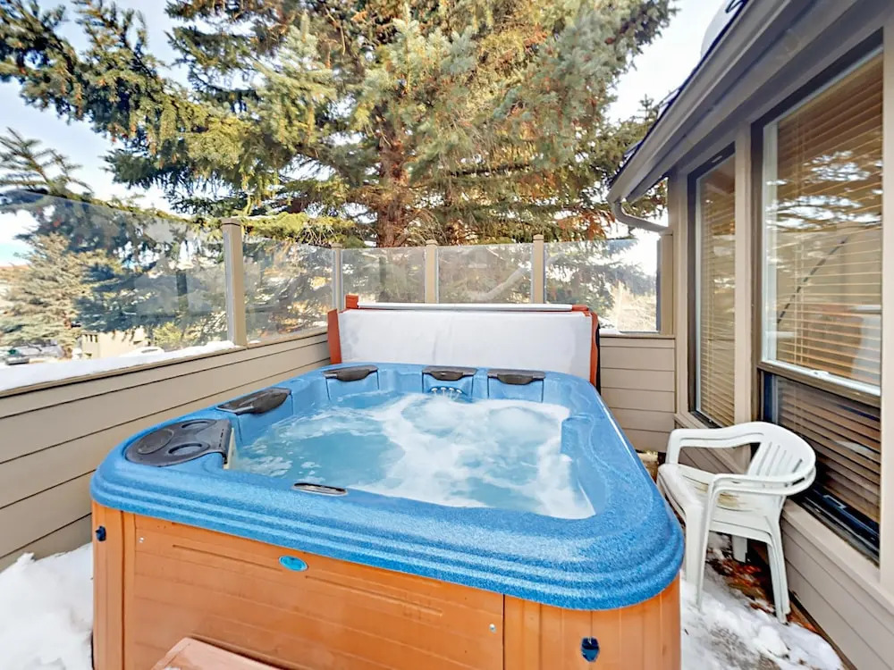 Mountain-view W/ Hot Tub, Across From Lift 2 Bedroom Condo