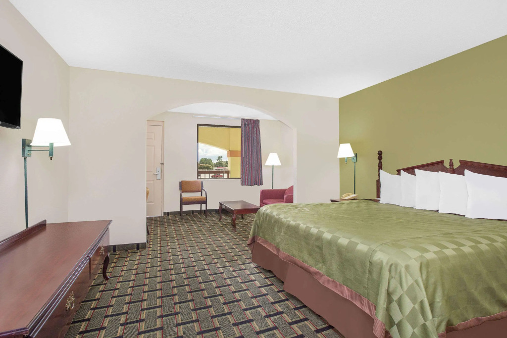 Days Inn by Wyndham Eufaula AL