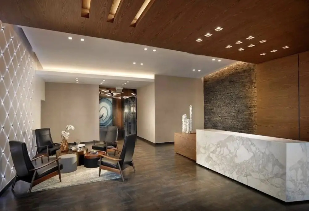 Miami Midblock Condo - City Views, Pool & Balcony