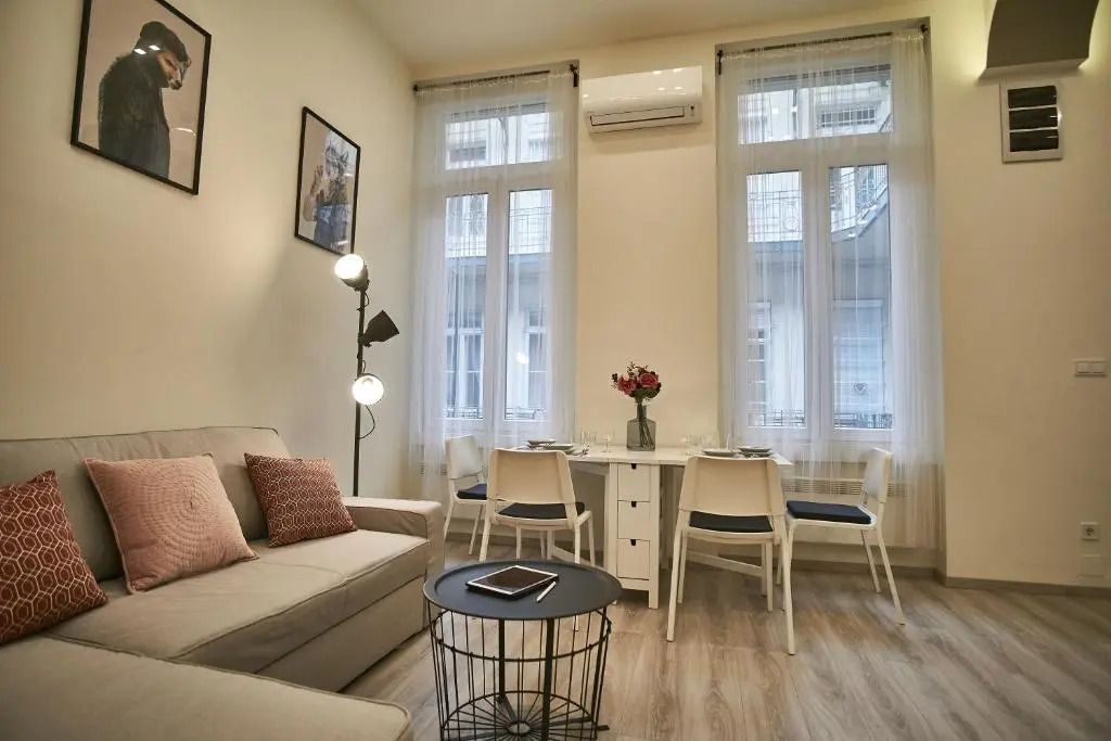 F4 Design Apartment- Budapest