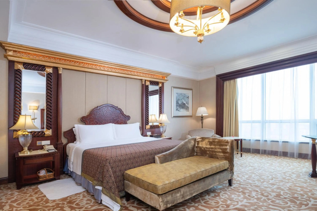 Regal Palace Hotel