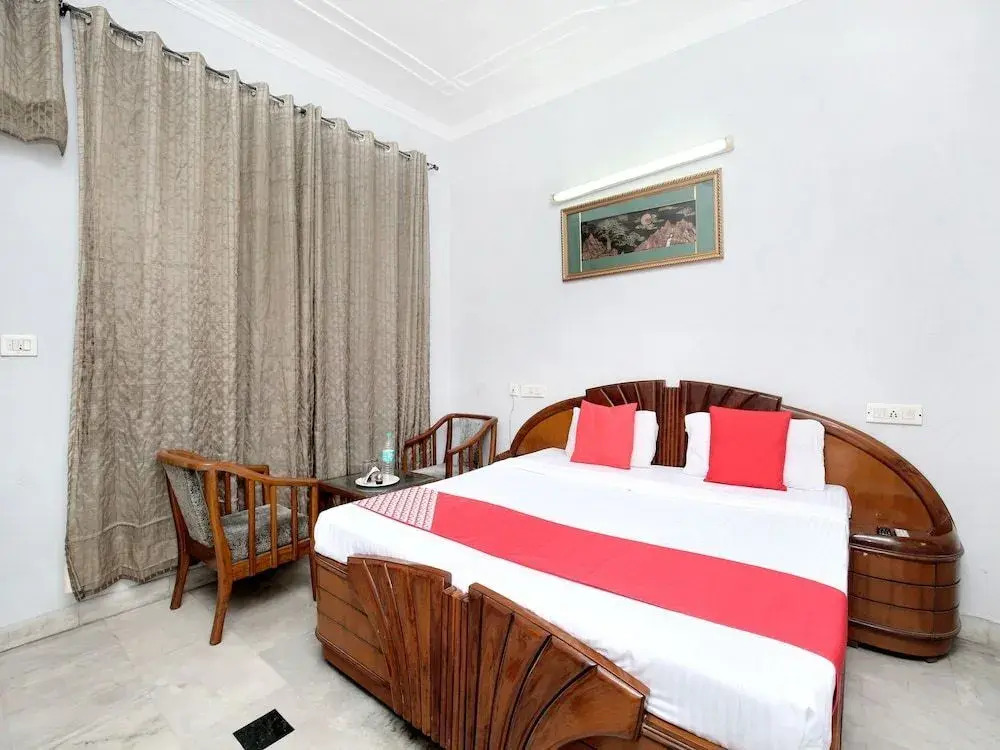 Hotel Ashish