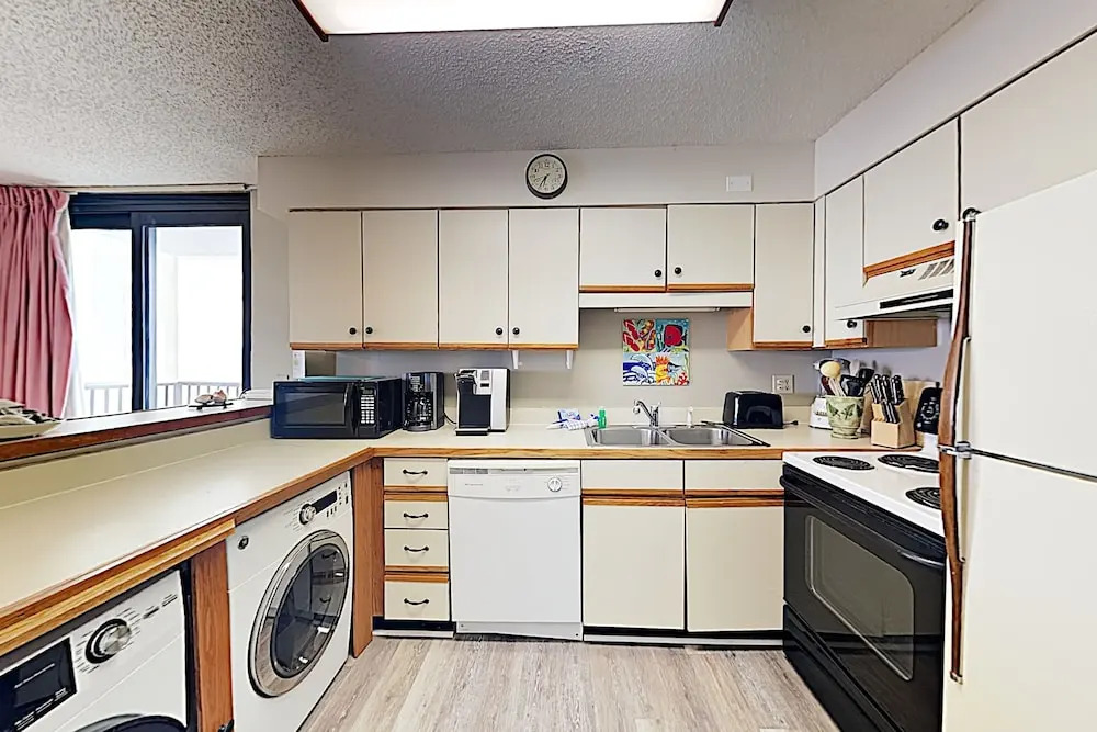 South Ocean #409 - 3 Br Condo