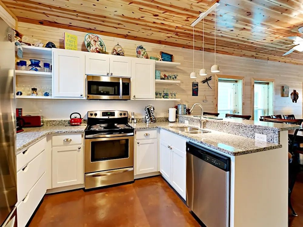 The Commons #704 - Three Bedroom Townhome