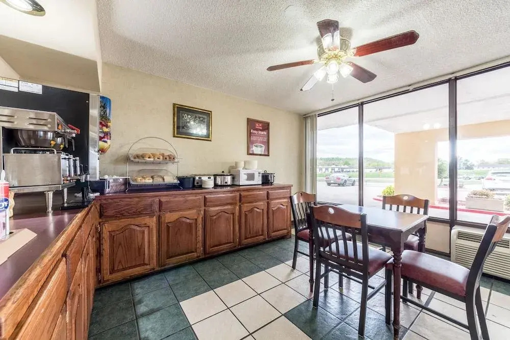 Econo Lodge