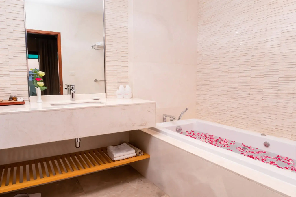 Lao Plaza Hotel