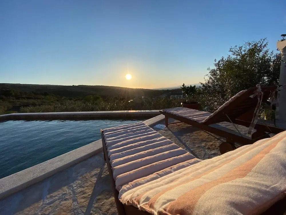 Villa Roza - One Bedroom with Swimming Pool