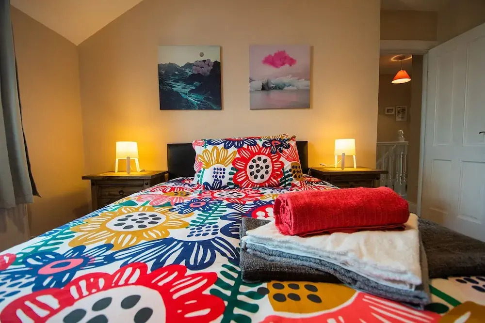Modern Central Three Bedroom House