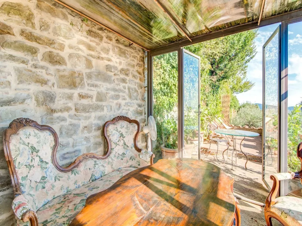 Villa in Cortona with pool