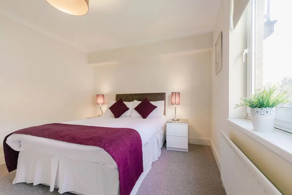 Roomspace Serviced Apartments - Cascades Court