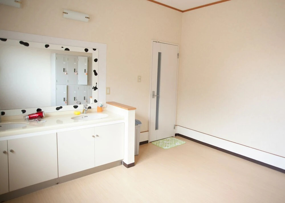 Ishigakijima Sunflower House - Hostel