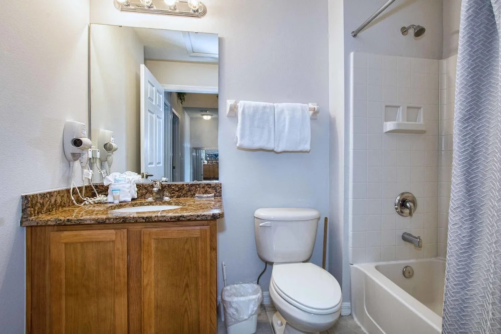 Encantada-3 Bedroom Townhome w/Splashpool-2650EN