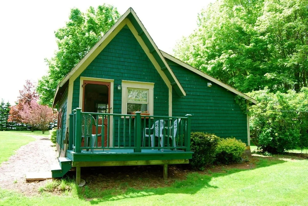 Bugaboo Cottages