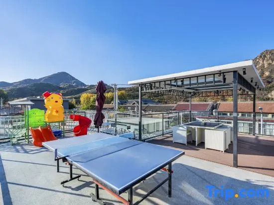 Qiqi Huaxi Homestay (Qinglongxia Scenic Area)