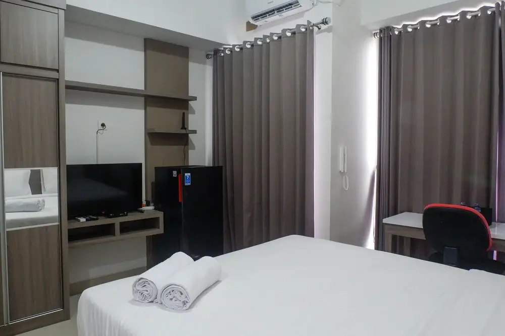 Luxurious and Vibrant Studio Room Apartment at Taman Melati Surabaya