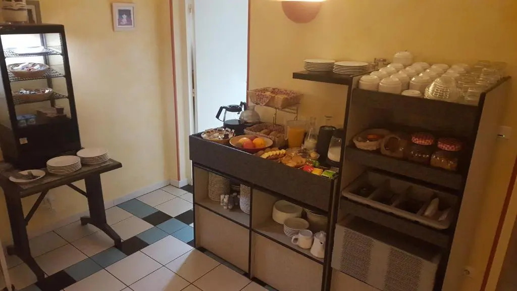 Relax Hotel