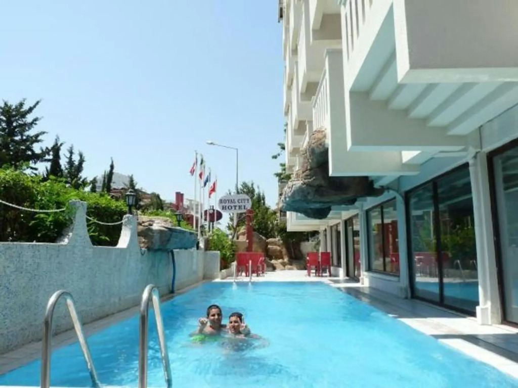 Royal City Hotel