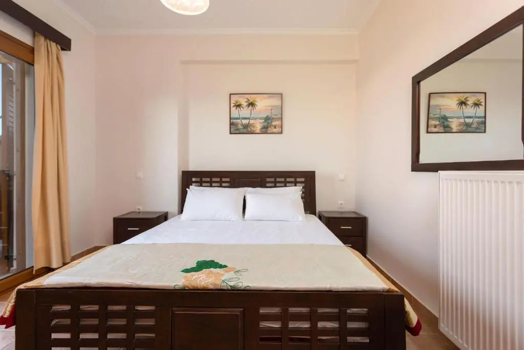 Venetico Beachfront Apartments & Suites - Sea View Suite