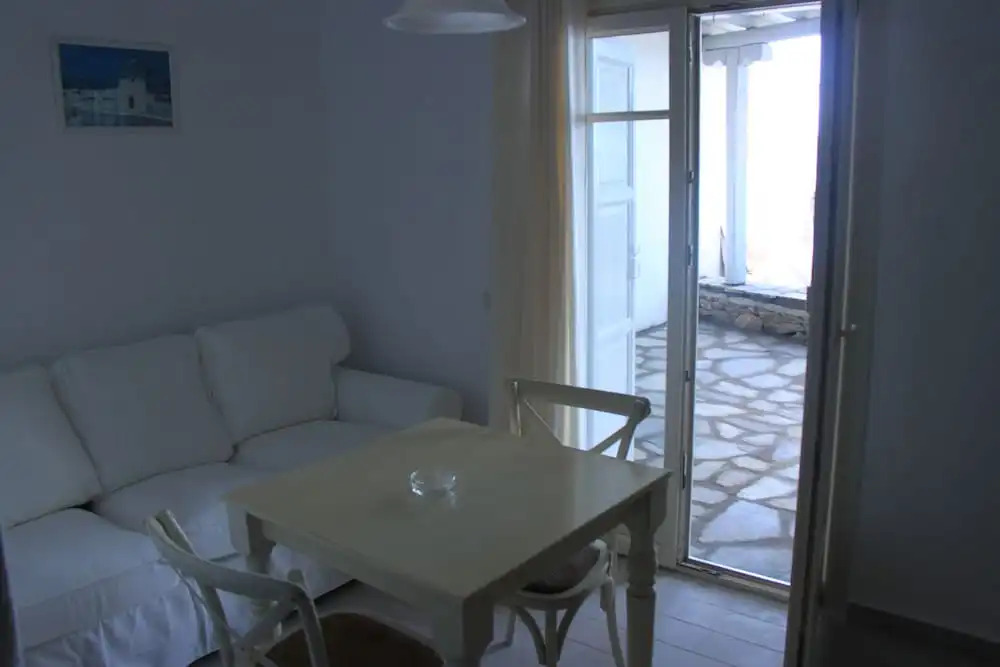 Maroulinas Boutique Studios & Apartments