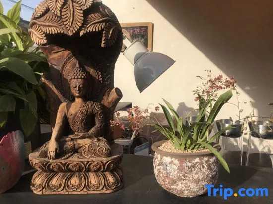 Tree-Vow Homestay