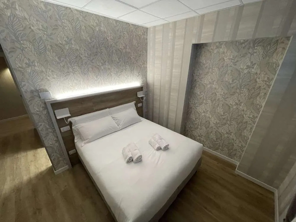 ROMES GLORIA HOTEL