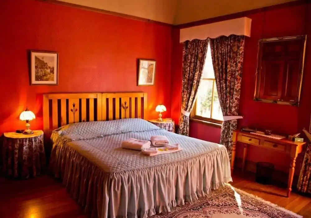 Heronswood House B & B