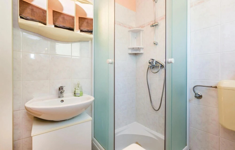 1 Bedroom Amazing Apartment In Lovran