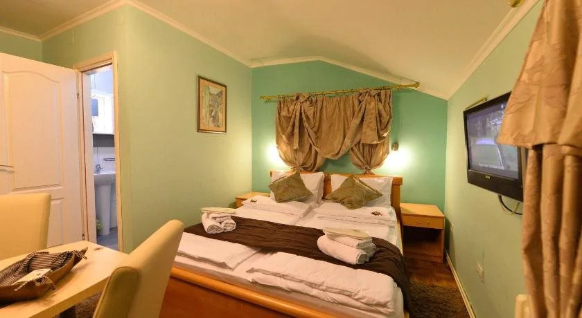 Guest Accommodation TAL Centar