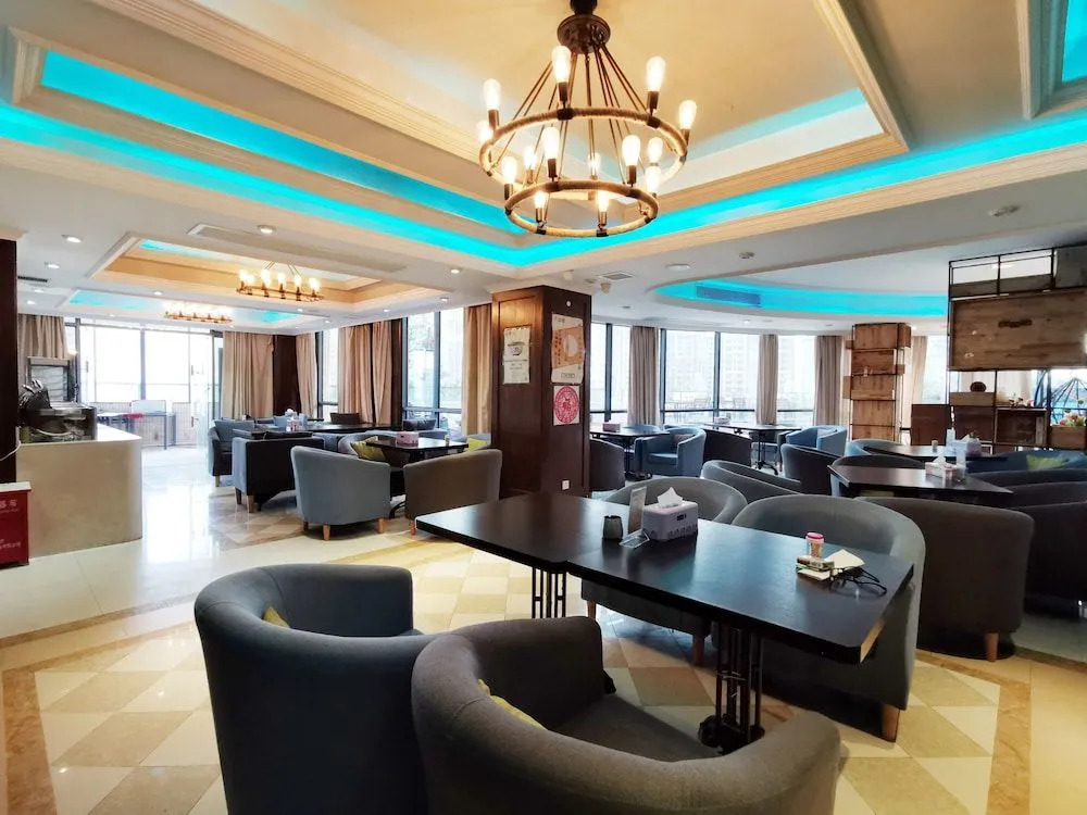 Vienna Hotel Foshan Xiqiao Mountain