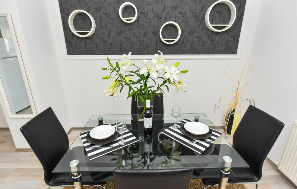 Bucharest Central Apartments - Shabbat Friendly