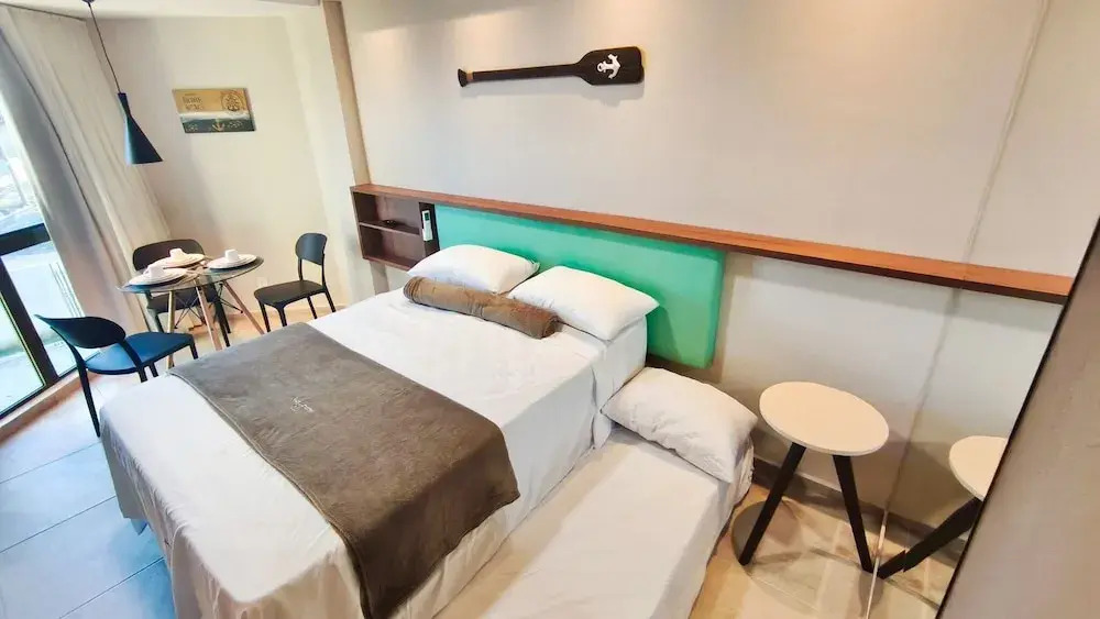 Max Carneiros Suites by CTA