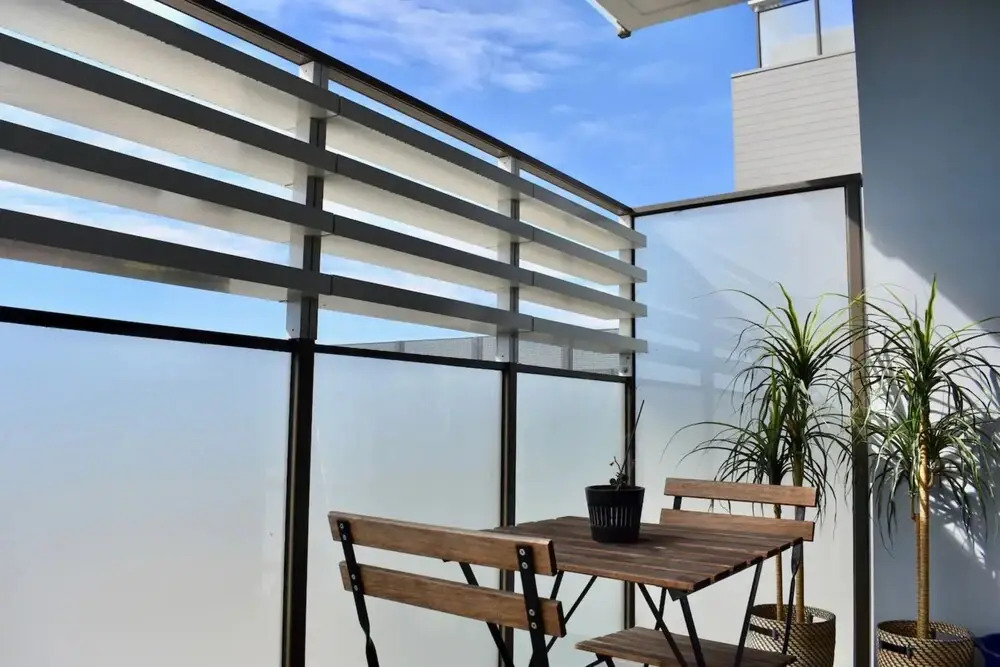 Stylish And Modern 2 Bedroom Melbourne Retreat