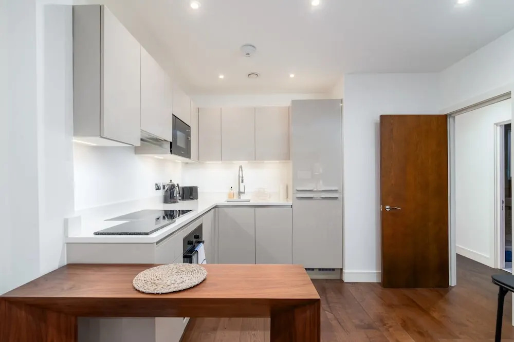 Modern 1 Bedroom Apartment in West Kensington