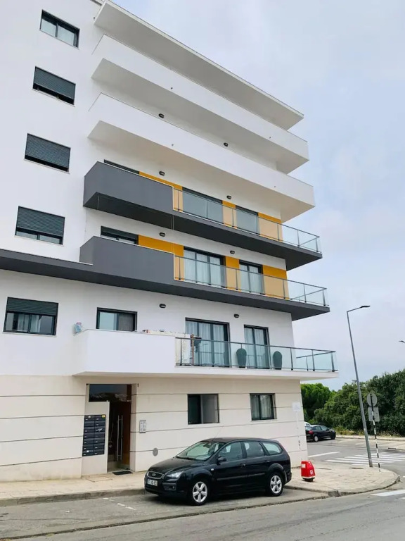 Modern Flat Near Lisbon