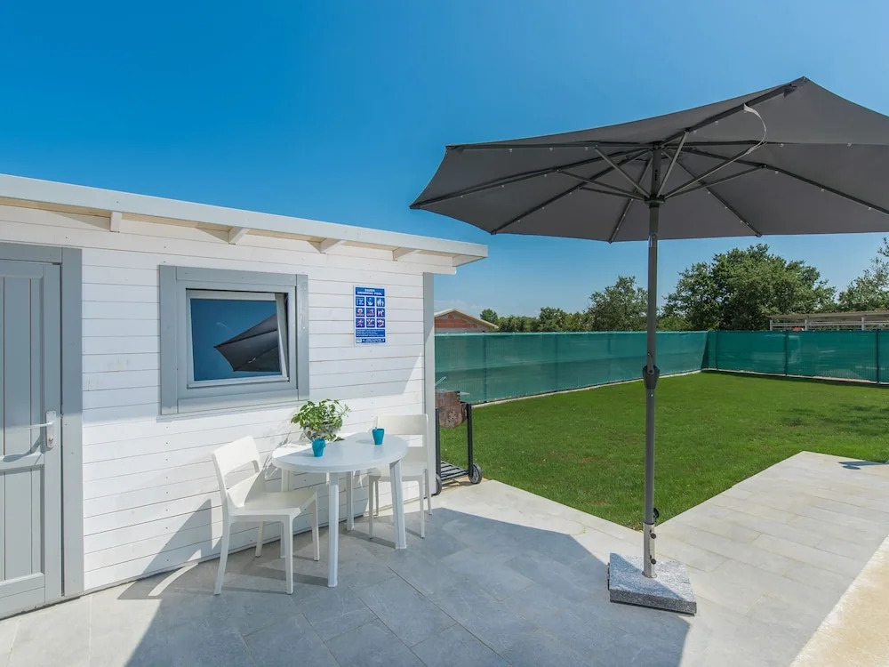 Modern Luxurious Villa For 8 10 People With Private Swimming Pool Near Porec